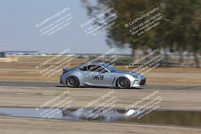 media/Sep-20-2025-Extreme Speed (Sat) [[1fcc23683c]]/Blue (Low Intermediate)/Session 1 (Sunset)/